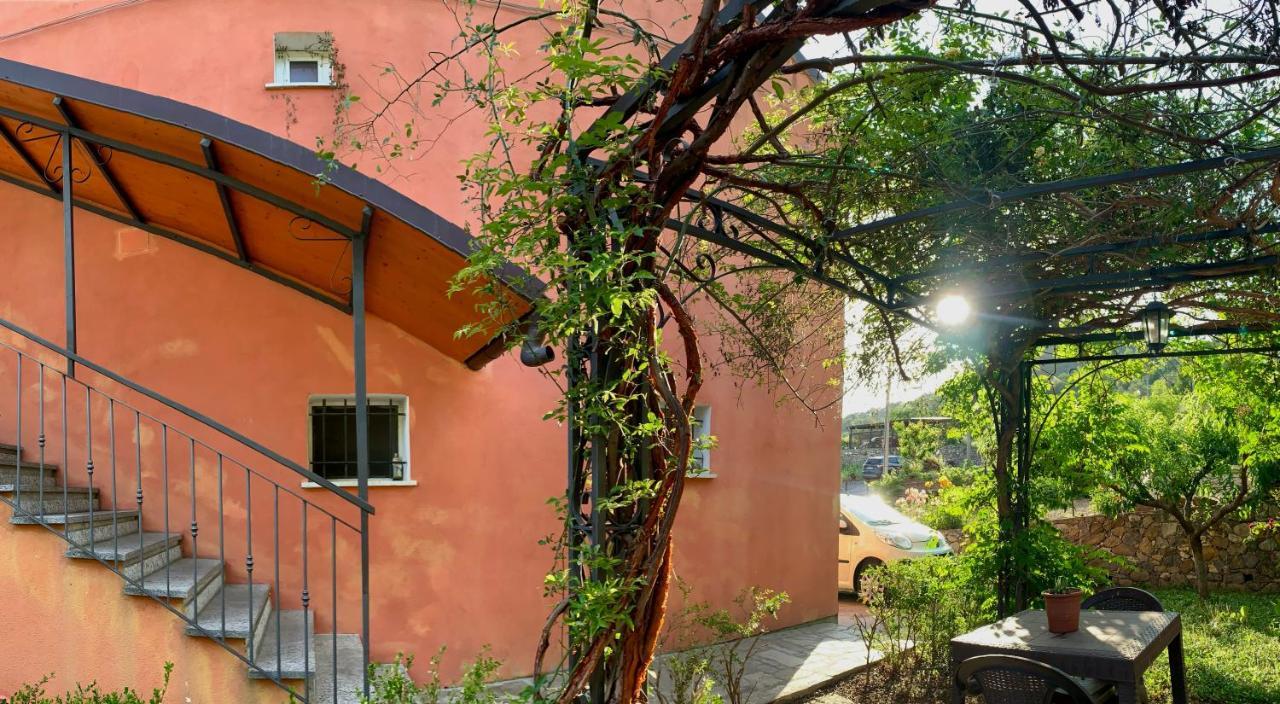 Ligo Bed & Breakfast วิลลาโนวา ดัลเบงกา ภายนอก รูปภาพ